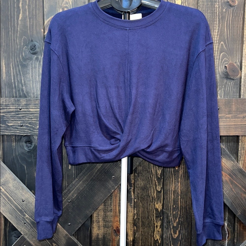 Qinsen Crop Front Twist Sweater L Blue Soft Cozy‎ Activewear NWT Relaxed Sleeves